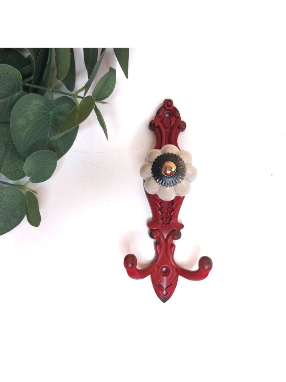 Victorian Style Red Cast Iron Wall Hook Key Rack Ceramic Flower Knob Rustic
